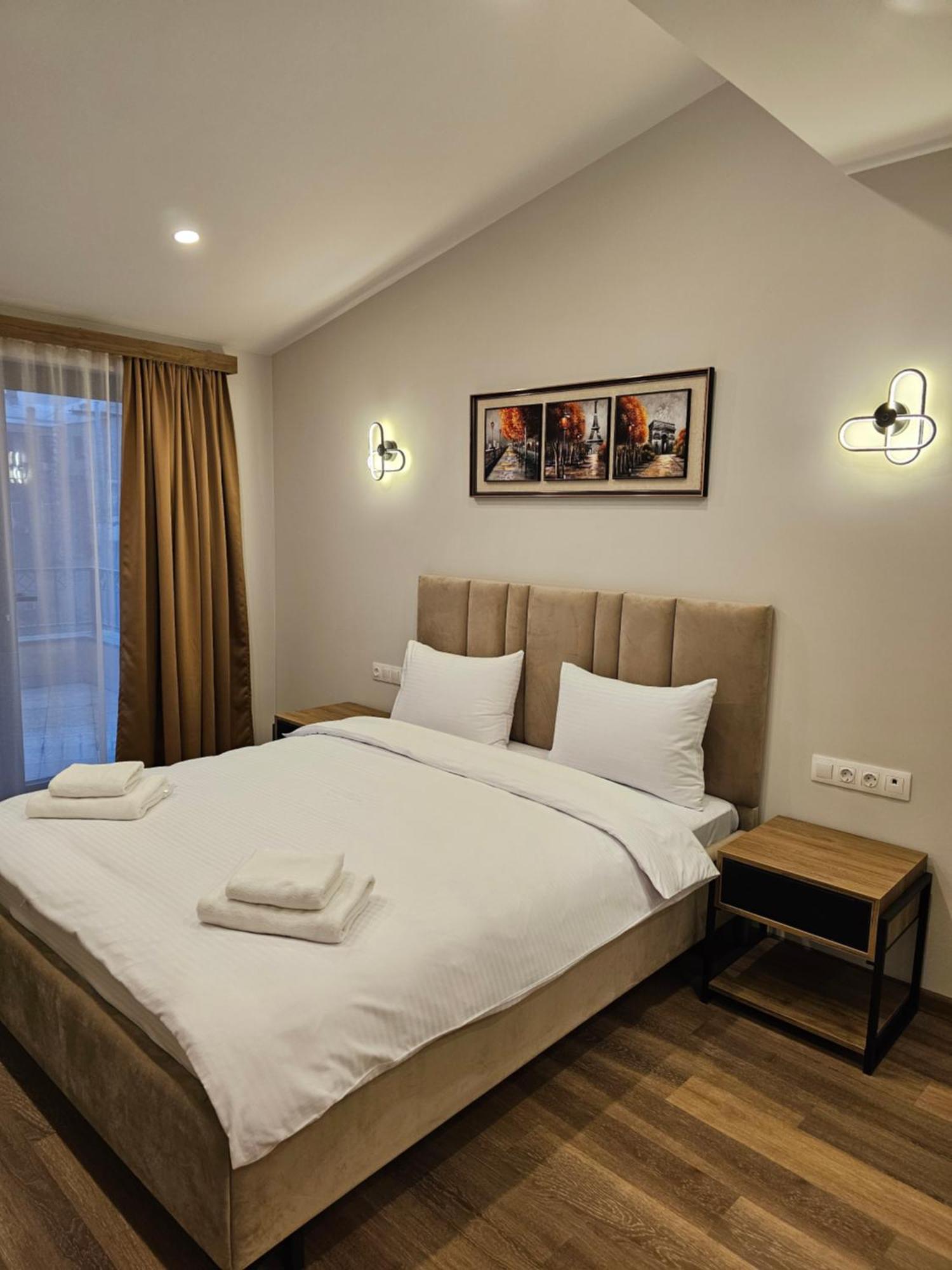 Hotel Avenue 30 Ереван Экстерьер фото