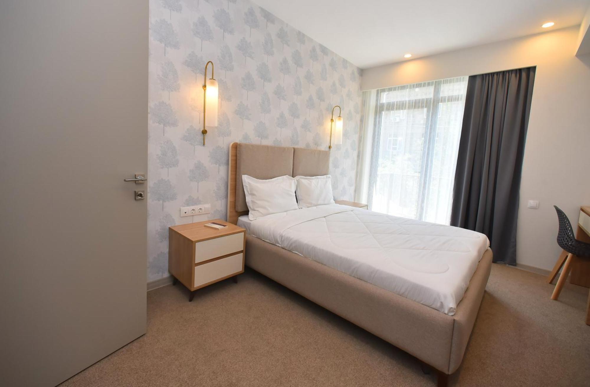 Hotel Avenue 30 Ереван Экстерьер фото